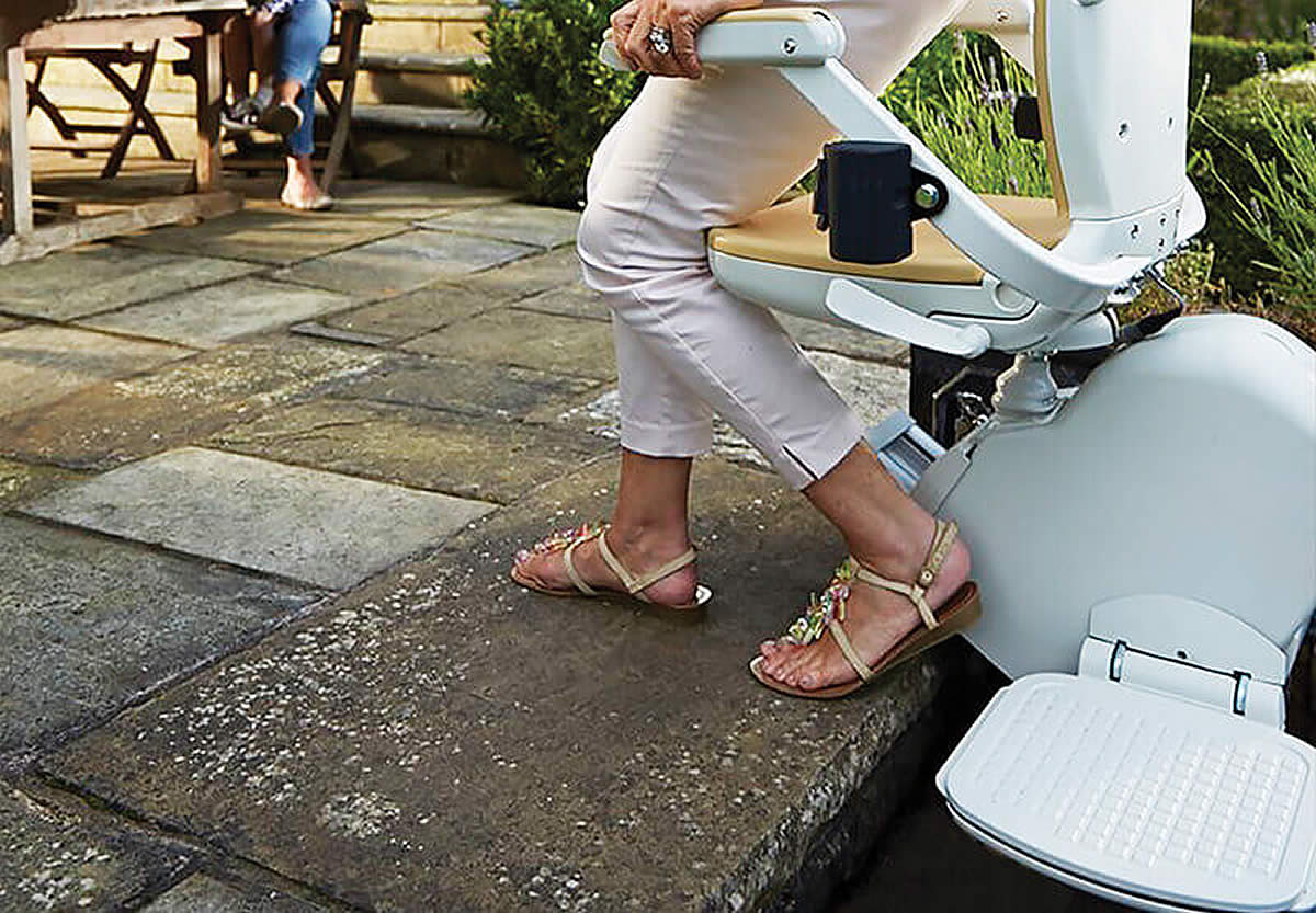 outdoor-swivel-seat.jpg